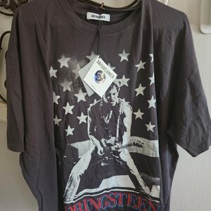 Day Dreamer Women's Charcoal 'Springsteen' Graphic Tee - Black